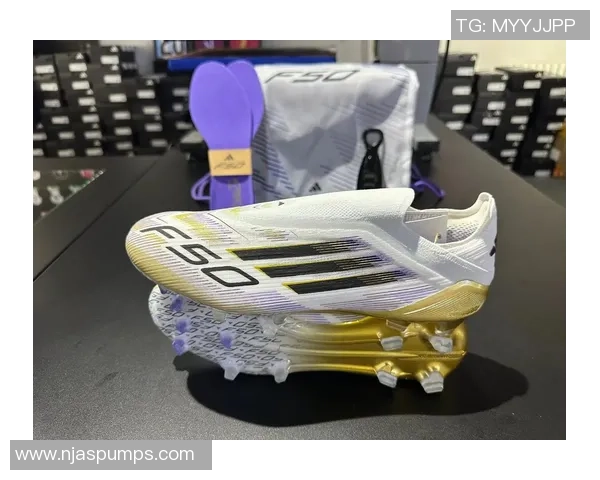 女足球明星最时尚球鞋推荐